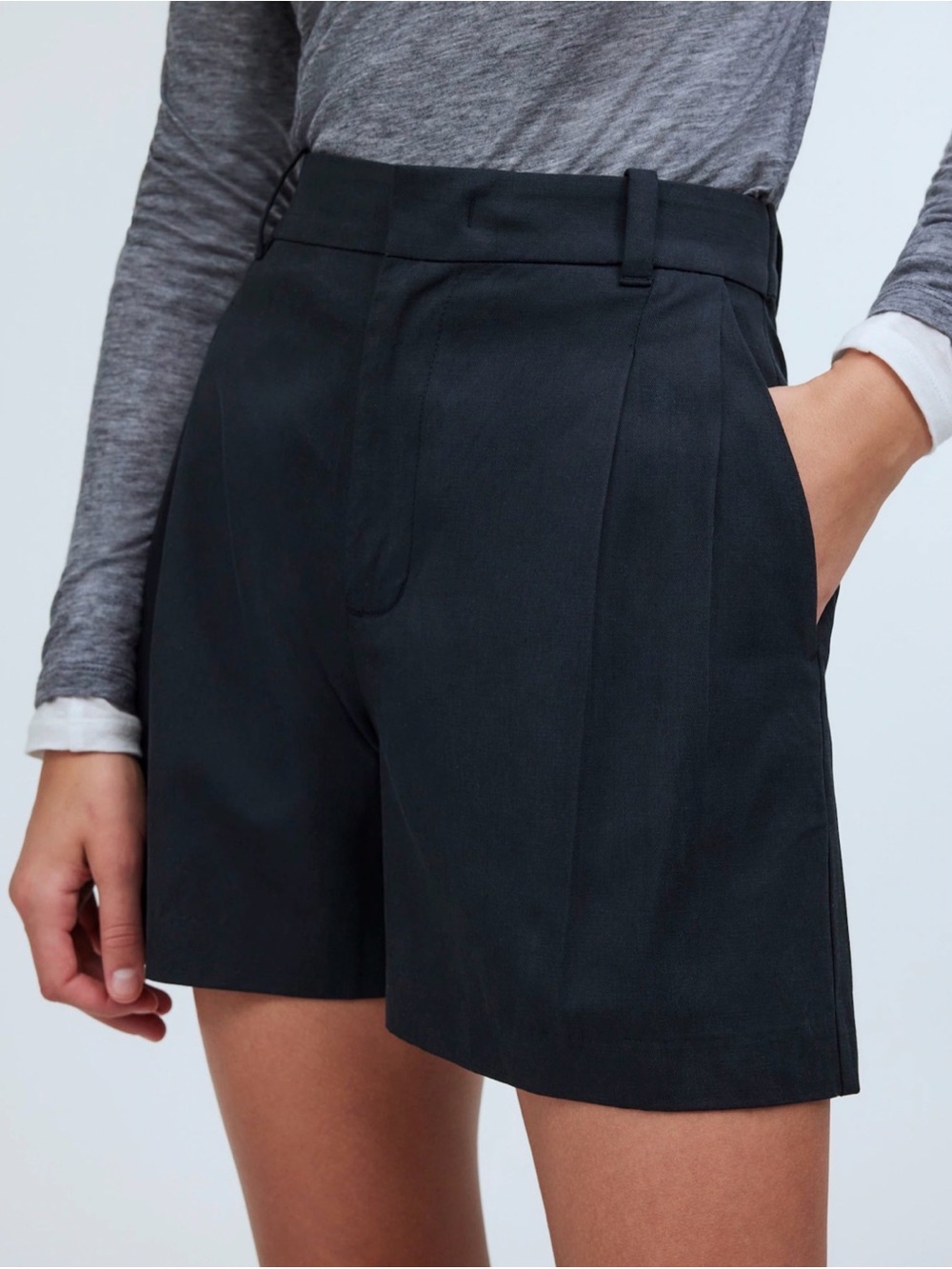 Madewell The Harlow Short in Drapey Twill